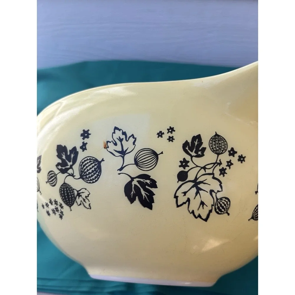 Pyrex Bowl Gooseberry Black on Yellow 4 Qt Cinderella Large Mixing Bowl #444